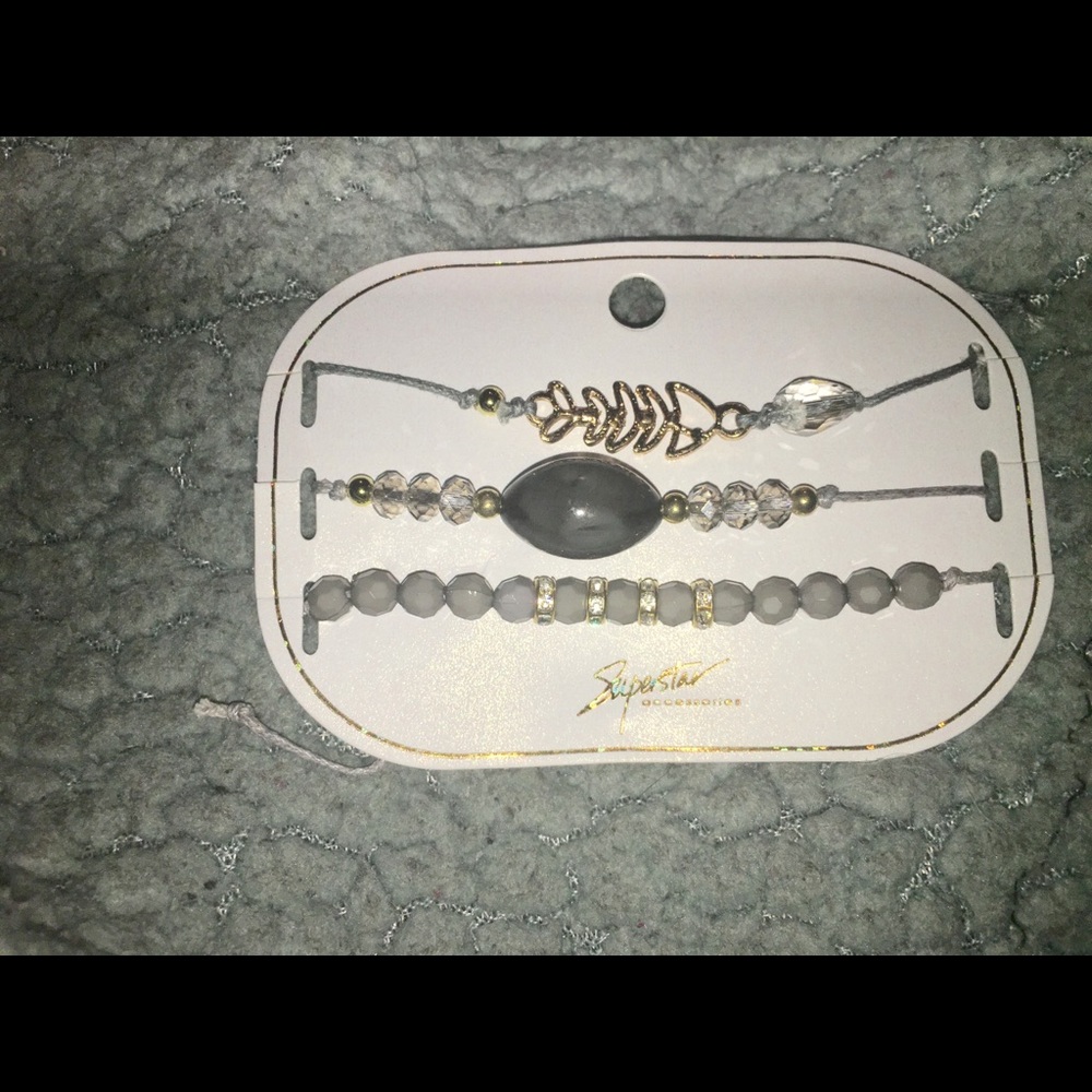 🌺3 for $15🌺 Set of 3 Gray and Gold Bracelets